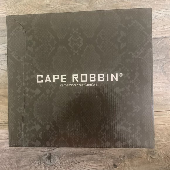 NWT CAPE ROBBIN BELINDA BLOCK HEEL SQUARE TOE BLACK ANKLE BOOTS 5.5 & 8‎ - Picture 5 of 11